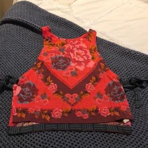 Free people floral top!